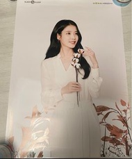 （全新）IU x evezary new poster 海報