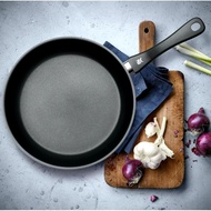 WMF DEVIL Premium Non-stick Pan size 24cm ,3layer magnetic Bottom,No middle Convex