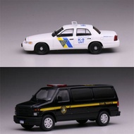 596Model 1:64 CV New Jersey State Police White/E New York State Police Black Diecast Model Car