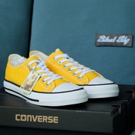 Converse All Star (Classic) ox - Yellow  รุ่นฮิต สีเหลือง รองเท้าผ้าใบ คอนเวิร์ส ได้ทั้งชายหญิง