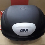 GIVI E33NX E 33 E33 NX BOX PACKAGE AND MIO Z M3 GEAR 125 CC BOX BRACKET Original