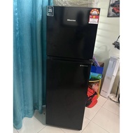 *• Pre loved Hisense 2 doors fridge to letgo•*