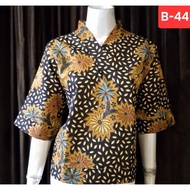 ( Ready Stock) SW0088KKV Batik Ladies Blouse Batik poncho Perempuan Batik Baju Kelawar Blouse Batik 