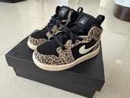 Nike Jordan 1 Mid 童鞋 豹紋
