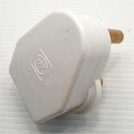 MK 515 15A PLUG TOP (WHITE)
