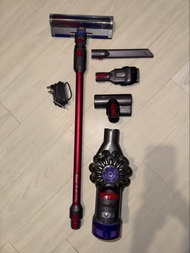 Dyson V8 Slim Fluffy Vacuum Cleaner