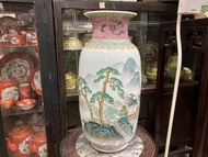 567十年代 景德鎮製 粉彩山水 大花瓶