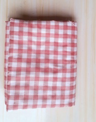 Tikar kain piknik motif kotak kotak /preewed/potograph