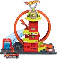 Bundle of Hot Wheels Toy Car Track Set City Super Loop Fire Station & 1:64 Scale Firetruck   Hot Whe