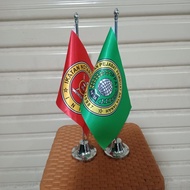Bendera notaris IPPAT dan tiang stenlis meja