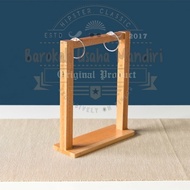 Toheru || Hanging brochure holder for hanging table 20 x 24.5 x 7 cm