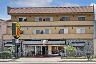 SUPER 8 BY WYNDHAM INGLEWOOD/LAX/LA AIRPORT