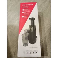 全新未用 Frigidaire富及第 慢磨 蔬果原汁機