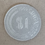 Singapore Vintage 1 Dollar Merlion Coin For Collection Only