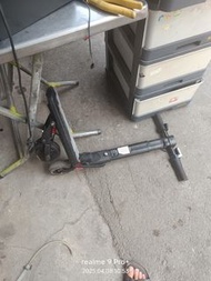 無電池無充電器。控制器壞電機好的。會動手的再來 MiniFalcon｜可收進後背包的迷你電動摺疊滑板車