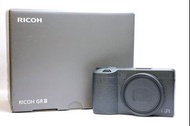 【高雄青蘋果3C】RICOH GR3 GR III APS-C 類單眼 18.3mm f2.8 公司貨 黑 快門數30xx張 二手數位相機 #88892