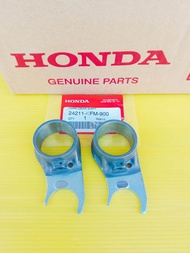 ก้ามปูเกียร์แท้HONDA Wave100 Wave100ZWave100XWave110 คาร์บู Nice 110 อะไหล่แท้ศูนย์HONDA(24211-KFM-9