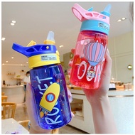 พร้อมส่ง กระติกน้ำเด็ก Smiggle รุ่นฝาสไลด์ มีสายสะพาย ขนาด 430ml. SMขนมหวาน-430