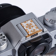 Camera Hot Shoe Cover Aluminum Alloy Suitable for Canon R6 R8 200D Nikon Z30 Z6 Sony A7M4 Fuji XT50