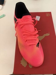 Puma X 足球鞋