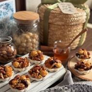 蜂蜜焦糖堅果塔。特色籃子禮盒