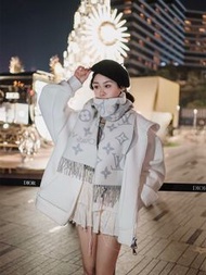 全新正品 LOUIS VUITTON LV Essential Scarf Grey 灰白色雙面羊毛頸巾圍巾 M77727