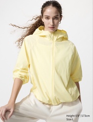 全新M碼 Uniqlo 女裝 抗 UV可攜式連帽外套 黃色 485672 Pocketable UV Protection Parka Yellow/ Jacket