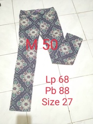 PL celana motif cewek/ celana motif cewek second/ celana panjang wanita/ pakaian wanita/ thrift cela