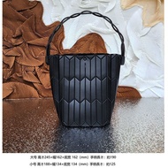 Issey Miyake Vegetable Basket Bag Rhombus Single Shoulder Portable Bucket Bag Geometric Diamond Lattice Outing Small Bag