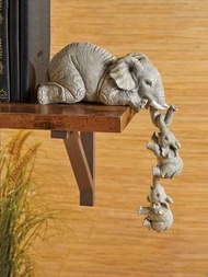 3入組手繪的大象坐姿人物雕像,母象和兩隻小象掛在架子或桌邊,戶外雕像藝術品