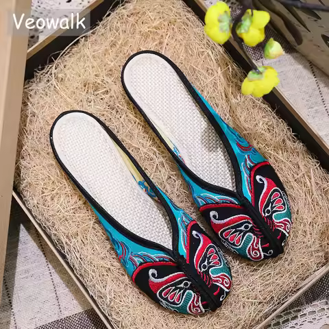 Veowalk Handmade Opera Embroidery Women Summer Shoes Fashion Old Beijing Home Slippers Casual Soft S