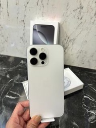 📱台北西門町通訊行📱🎈特價一台🎈🔋100%🔥螢幕6.9吋🔥🍎 Apple iPhone 16Pro Max 256GB白色🍎蘋果保固到2025/10/28