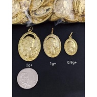 18K Saudi Gold Queen Elizabeth Cameo Pendant Pawnable