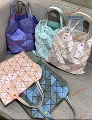 🌟官網授權商家🌟三宅一生新款6格彩釘幾何菱格托特包，6色