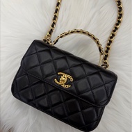 Chanel mini Flap Bg 黑金手柄鏈條包 芯片款