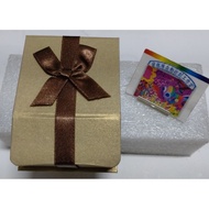[Jewelry/Hand Jewelry/Necklace Box/Gift Box] Golden Cardboard Box [Ribbon With Magnetic Magnet] 94 *