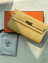 Hermes Kelly to go