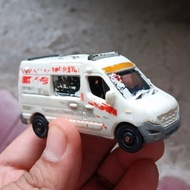 diecast junk matchbox renault master ambulance mobilan bekas