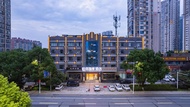 Platinum Smart Cinema VIP Hotel (Xiangyang No. 2 Automobile Flagship Store)