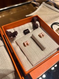 Hermes mini pop h earring o