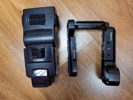 (數十年唔知價，自出合理價高者得)  Canon"550EX"閃光燈."SmallRig"等雜項一批