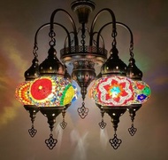 土耳其工藝摩洛哥復古波西米亞馬賽克拼花玻璃古典吊燈.六頭吊燈,每個燈罩都唔同,色彩豐富,全人手製作.復古又華麗.直徑55CM.高70CM