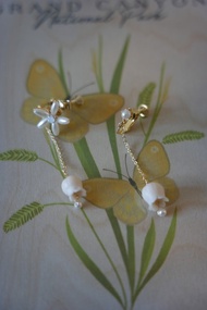 鈴蘭花朵不對稱耳環  手捏鈴蘭  獨特設計