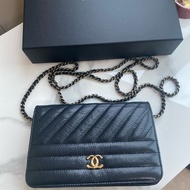 Chanel 黑金v紋山羊皮woc