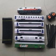 hutesal paket miniatur kereta api Indonesia cc201 terjamin