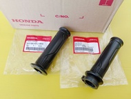 ปลอกแฮนด์+ปลอกคันเร่งแท้HONDA MSX125CBR250RCBR300RCB300F Forza300ปี2013-2017CB500Xปี2013 อะไหล่แท้ศูนย์HONDA(53166-KYJ-900/53140-KYJ-900)รวม2ชิ้น1เซต