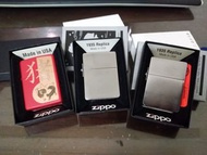 zippo，紅銀各一。