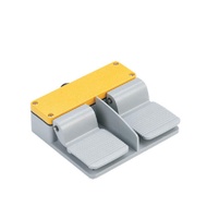 อลูมิเนียมคุณภาพสูงสวิทช์เท้า Silver Contact Point สวิทช์เท้าเหยียบกันน้ํา Ip65 Xurui Xf-86s 87 88 8