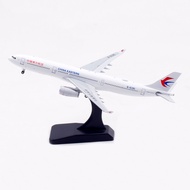 A330-300 Alloy Airplane Model 1:400