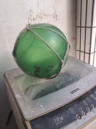 早期的玻璃浮球一顆，直徑30cm,很大顆，非常希少